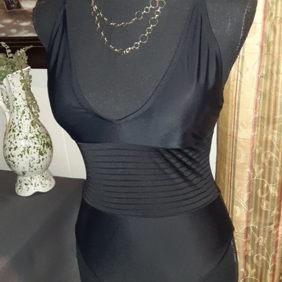 CupShe One Piece Size Small - Picture 2 of 13